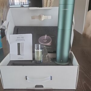 NIB Aroma360 Mini Pro Aroma Diffuser - Metallic Green With Oil
